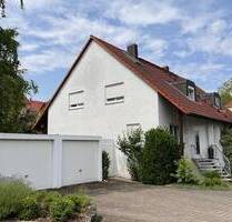 Exklusive Doppelhaushälfte in bester Wohnlage! - Neustadt/Aisch
