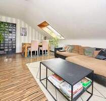 Sonnige Dachgeschosswohnung mit Weitblick und Potenzial in Remseck-Hochdorf - Remseck am Neckar / Hochdorf