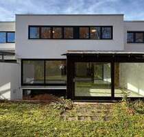 AIGNER - Großzügiges, modernisiertes Haus in ruhiger, guter Lage von Gauting