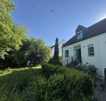 Charmantes Doppelhaus mit Südausrichtung und herlichem Garten - idylisch am Bachlauf - frei! - Augsburg Haunstetten