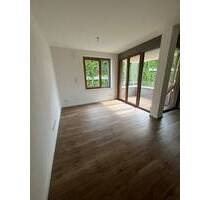 ERSTBEZUG! LETZES HAUS! Helle 2-Zimmer-Wohnung mit Badewanne und schöner Loggia - Bamberg