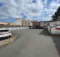 Bad Wilhelmshöhe! Bebautes Grundstück mit 17 Garagen, Wohnhaus und Gewerbeeinheit - Kassel