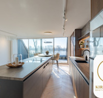 Exklusive Maisonette Wohnung mit direktem Rheinblick, luxuriöser Ausstattung, Pool, Sauna und Tiefgaragen Stellplatz. - Düsseldorf Wittlaer