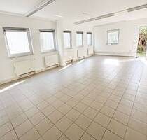 GEWERBEEINHEIT MIT 2 PKW-STELLPLÄTZEN UND GUTER ERREICHBARKEIT - Ettlingen Oberweier