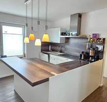 Moderne, neuwertige und voll möblierte 2-Zimmer-Wohnung am Altstadtrand von Amberg