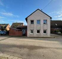 2 sep. Einfamilienhäuser mit jeweils ca. 55m² Wohnfläche auf 1.250m² Grundstück - Mönchengladbach