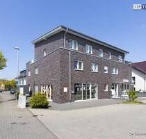 Gewerbefläche mit großer Schaufensterfront. - Paderborn