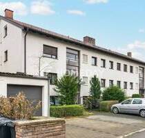 Schön geschnittene Dachgeschosswohnung mit Balkon und PKW-Stellplatz - Gerlingen