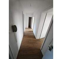 **sanierte 3-Zimmer-Wohnung mit Balkon** - Clausthal-Zellerfeld