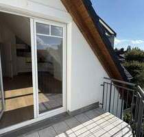 Neuwertiges und stilvolles Dachgeschoss Highlight mit Balkon in ruhiger Lage - München Forstenried Thalk.Obersendl.-Forsten-Fürstenr.-Solln