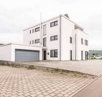 Penthouse-Wohnung mit moderner Gewerbeeinheit in Bad Saulgau
