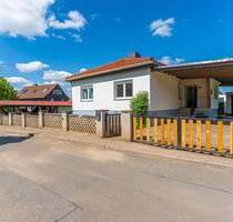 Klare Linien, ruhige Lage - Einfamilienhaus mit Potential - Dardesheim