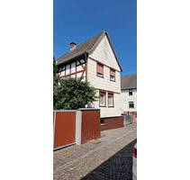 Hofreite in Rosbach vor der Höhe, Stadtkern, Ein-Zweifamilienhaus