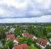 *** Charmantes Grundstück mit Altbestand *** mit großflächigem Garten & Garage *** Wohnrecht *** - München Feldmoching-Hasenbergl