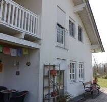 Sonniges Zweifamilienhaus mit traumhaftem Naturanschluss und herrlicher Weitsicht - Haiming