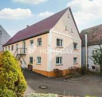 Charmantes Mehrfamilienhaus mit zwei Wohneinheiten in ruhiger Lage von Hagenbüchach