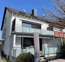 Raumwunder in Obertshausen - Traumhaftes 2 Fam- REH in Toplage