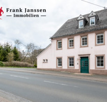 Vielseitiges Wohnhaus in Balesfeld - provisionsfrei