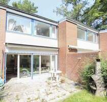 Bezugsfrei: Gepflegtes 3,5-Zi.-Reihenmittelhaus mit Tiefgarage und Garten in Nikolassee! - Berlin