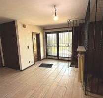 Solider Bungalow mit insges. 200 m² Wohnfläche! - Niederkassel