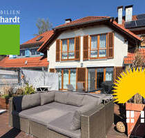 Sonnenterrassen-Mittelperle: Großzügig-helles Wohnhaus wartet auf Ihren Einzug! - Ostelsheim