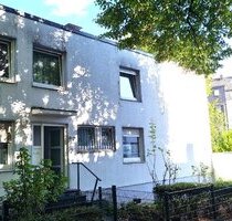 XXL-DOPPELHAUSHÄLFTE MIT BALKON, GARTEN UND 2 GARAGEN - Wuppertal Barmen