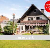 Großzügiges Einfamilienhaus mit parkähnlichem Gartenparadies - Malsch Völkersbach