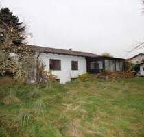 sanierungsbedürftiger Bungalow in schöner Siedlungslage - 747 - Massing