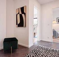 neu renoviert: 3 Zimmer mit Balkon und Stellplatz - Leonberg