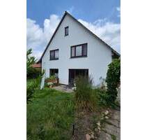 Erdgeschosswohnung in einem 2-Familienhaus in schöner Lage von Seevetal Helmstorf