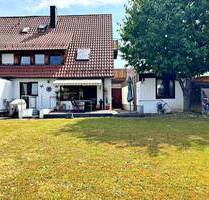 Doppelhaushälfte mit 439 m² Garten + Garage + Stellplätze - Stuttgart Rot