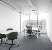Privater Büroraum ganz auf Ihre individuellen Unternehmensbedürfnisse angepasst in Regus The Squaire Business Center - Frankfurt am Main Flughafen