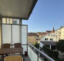 Stadtleben genießen - mit Balkon und Stellplatz in Stuttgart