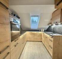 Charmante sanierte Dachgeschosswohnung mit Balkon und Garage - Ammerthal