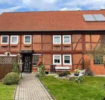 Hübsches Einfamilienhaus mit Garage und großem Garten - Holle