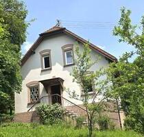 Schönes Jahrhundert-Haus mit sehr großem Grundstück, Stall und Schopf - Sigmaringendorf Laucherthal