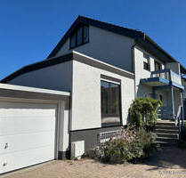 Schicke Einfamilien-Doppelhaushälfte mit Doppelgarage in idyllischer Lage - Karben Petterweil