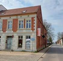 Lukratives Wohn- und Geschäftshaus mit freier Gewerbeeinheit - Loitz