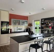 Repräsentatives Einfamilienhaus der Extraklasse, mit zukuntsweisender energetischer Ausstattung und viel Platz für Familie und Homeoffice - Erkrath