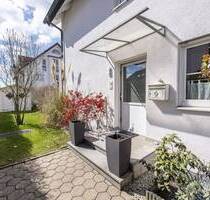 Bezugsfreie, charmante 2,5 Zimmer-Gartenwohnung auf 2 Etagen zzgl. Hobbyraum (reserviert) - Olching