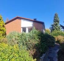 Renovierungsbedürftiger Einfamilien-BUNGALOW mit schönem Grundstück - Röttenbach