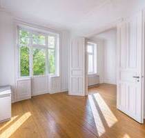 Familiengerechte Jugendstilwohnung mit Blick auf den Isebekkanal zur eigenen Gestaltung - Hamburg Hoheluft-Ost