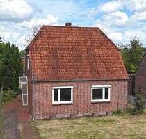 Einfamilienhaus auf Erbpachtgrundstück - Solide Substanz mit Potenzial für kreative Köpfe - Schleswig Gemeindehaus