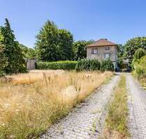 Bestandssanierung oder doch lieber Neubau? - 1.003?m² Grundstück mit Entwicklungspotenzial - Neuenhagen bei Berlin