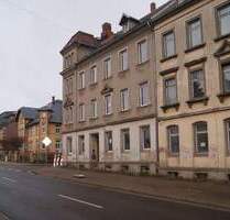 Mehrfamilienhaus zum Sanieren in Hainichen