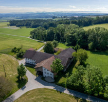 Hofanwesen mit Wald, Weiden, Wiesen und Äckern - Ebersberg