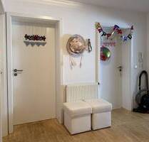 Schöne, lichtdurchflutete 3-Zimmer-Wohnung mit Terrasse, Kellerabteil und Einzelgarage in Crailsheim