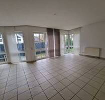 Schicke renovierte Wohnung mit Terrasse in bevorzugter Wohnlage von Detmold-Hiddesen - Detmold / Hiddesen