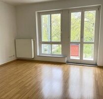 ::: FREUNDLICHE WOHNUNG MIT SÜD- BALKON UND TAGESLICHTBAD::: - Chemnitz Lutherviertel