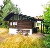 Grundstück mit Bungalow und Gartenhäuschen bereit für Neues - Zirndorf Weiherhof